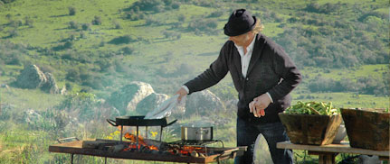 Francis Mallman cooking in Garzon