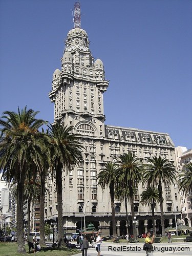 Landmark-Montevideo-Uruguay