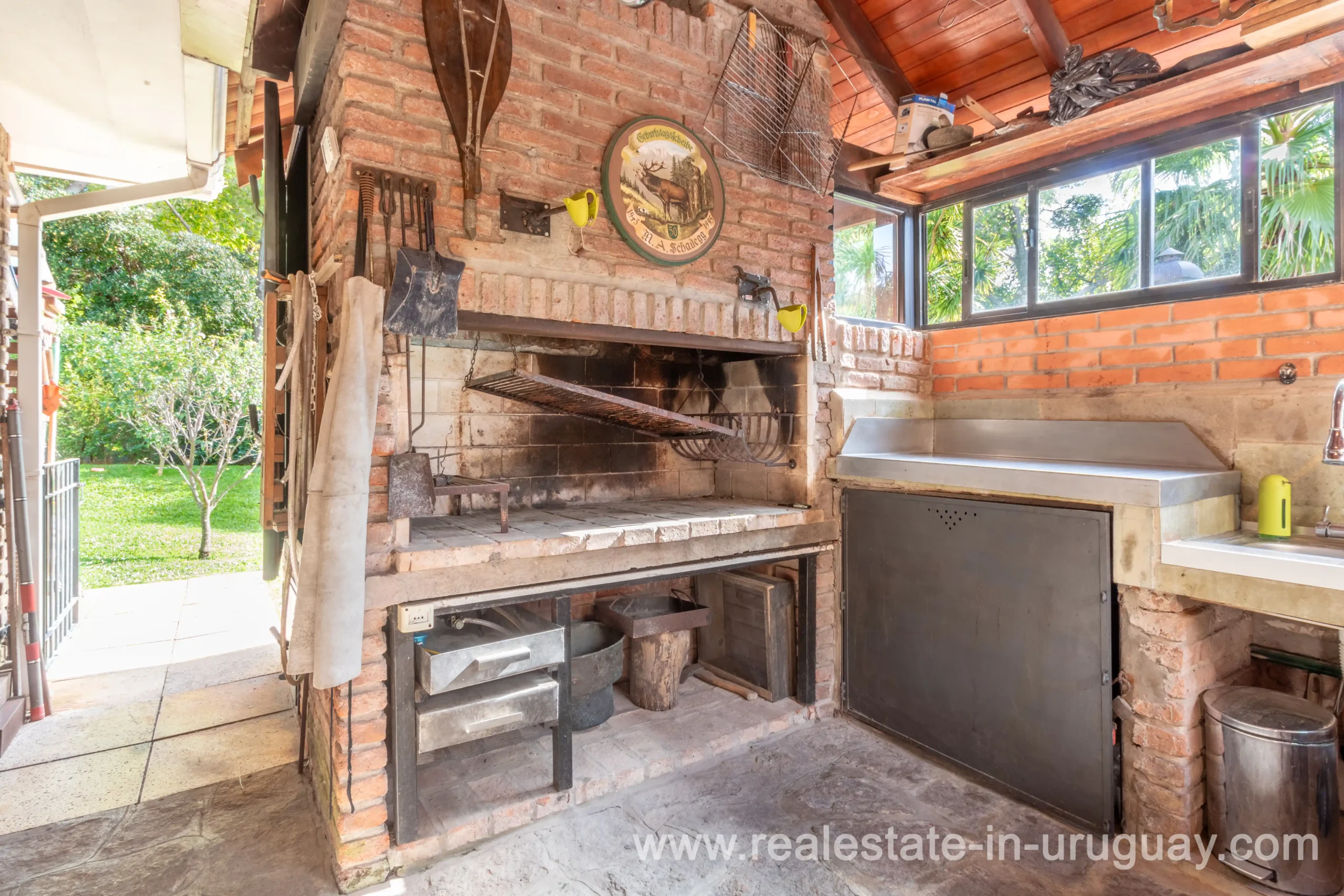 Solid house in Jardines de Cordoba Real Estate in Uruguay